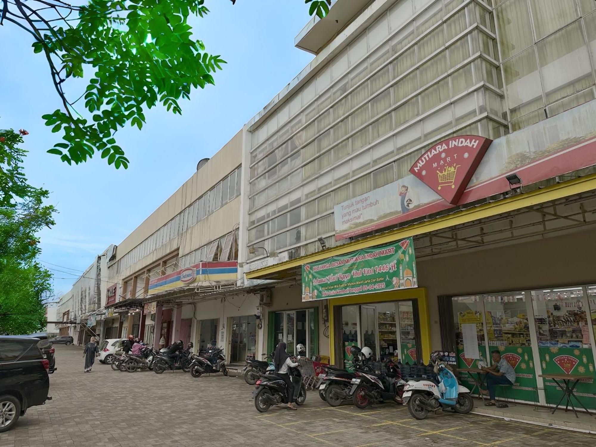 Blessimore Springhill 4Br Palembang Eksteriør bilde