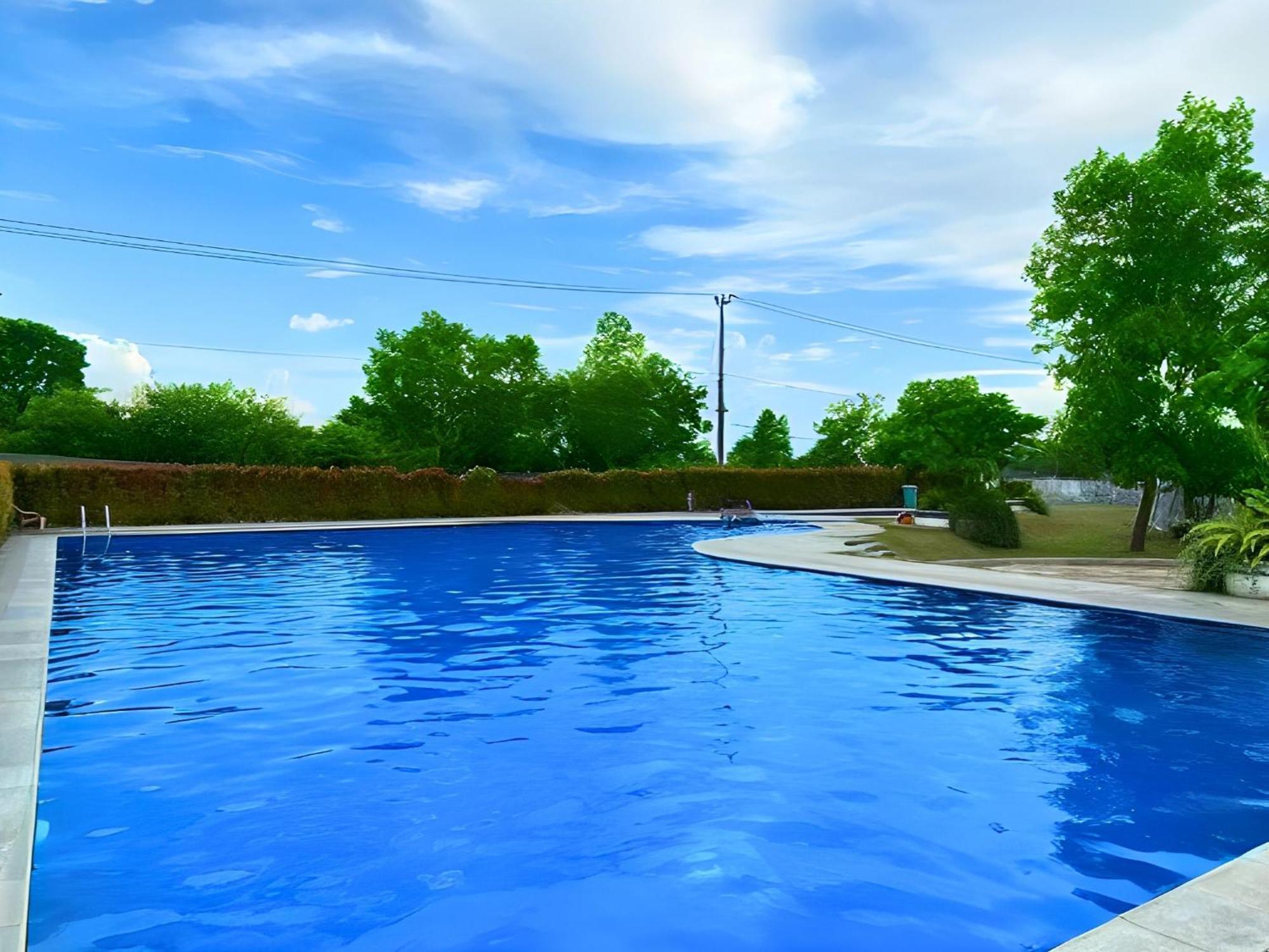 Blessimore Springhill 4Br Palembang Eksteriør bilde